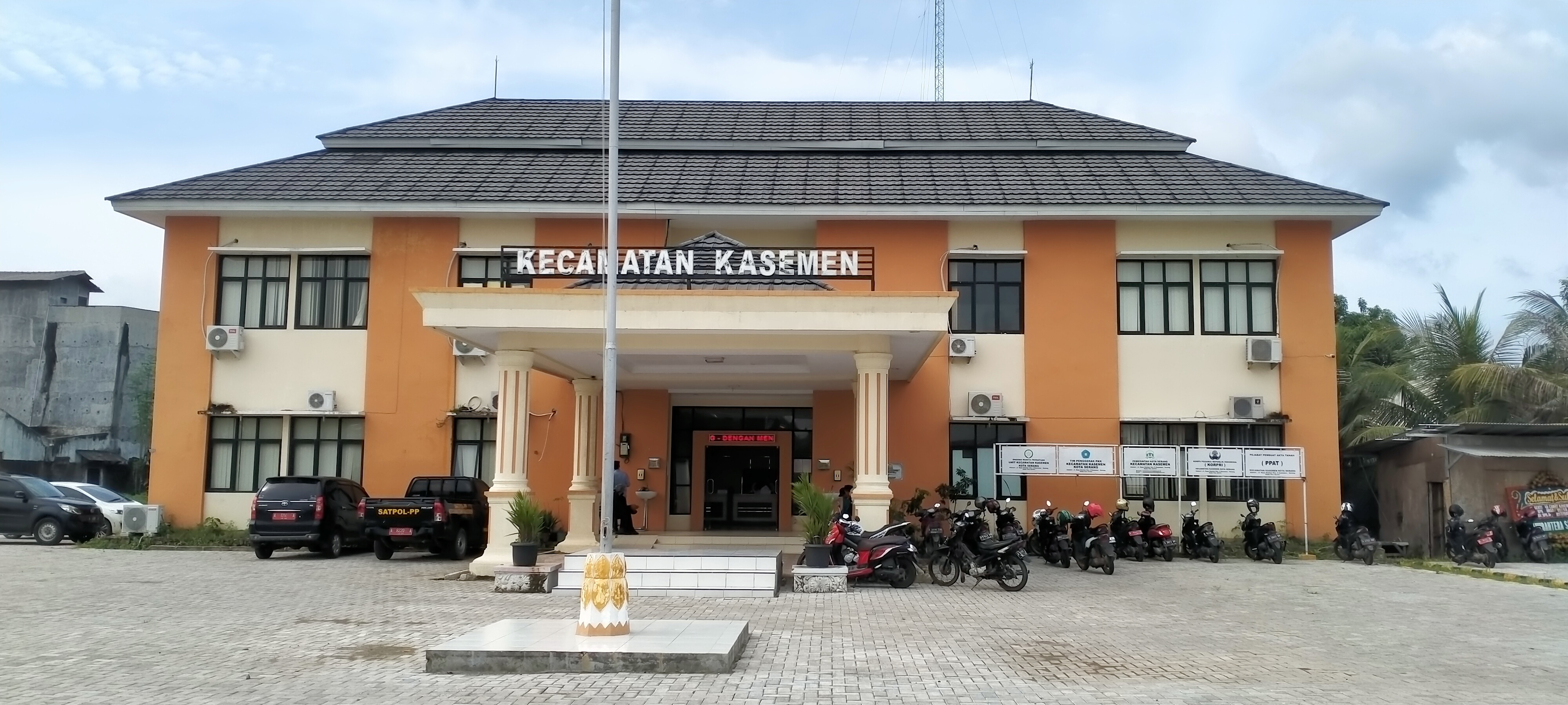 Struktur Organisasi