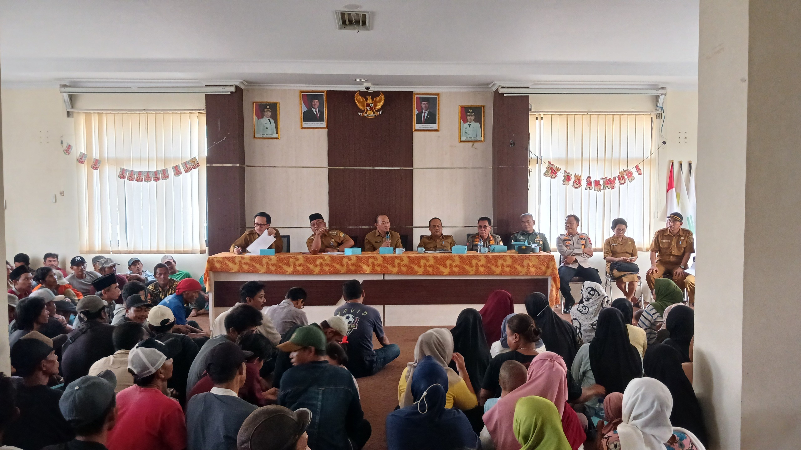 Sosialisasi Normalisasi Serta Penertiban Bangunan Liar Di Sempadan Kali Padek Kelurahan Margaluyu Kecamatan Kasemen