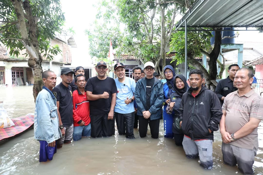 Wakil Wali Kota Serang Monitoring Lokasi Banjir Di Kp. Kroya Kelurahan Kasunyatan Kecamatan Kasemen