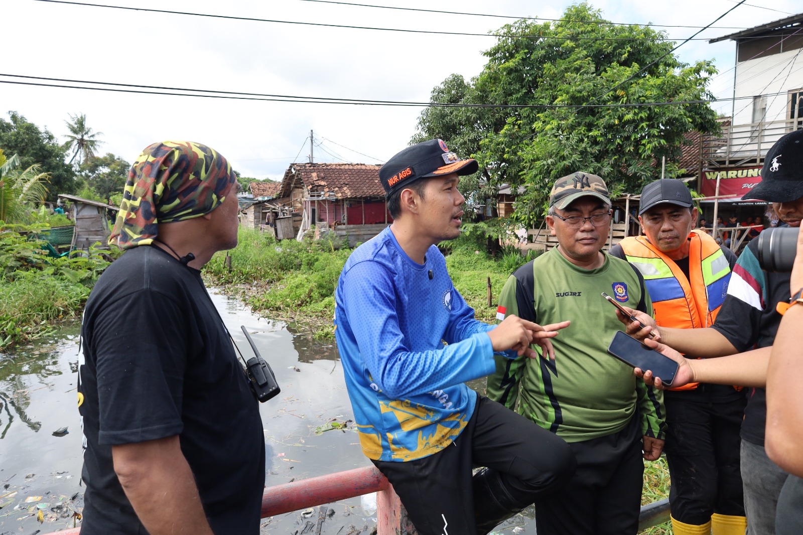 Aksi Jum'at Bersih (JUMSIH) Pasca Banjir Di Link. Kroya Indah Permai Kelurahan Kasunyatan Kecamatan Kasemen