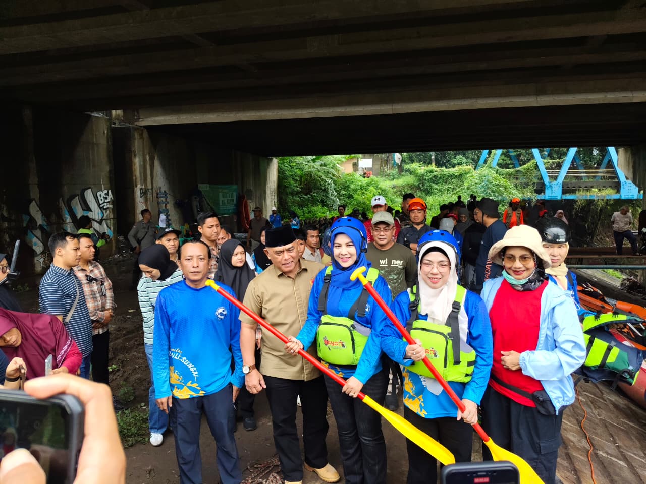 Soft Launching Wisata Air Arung Jeram Kali Banten di Kecamatan Kasemen Kota Serang Bersama Ibu Gubernur Provinsi Banten dan Ibu Wali Kota Serang