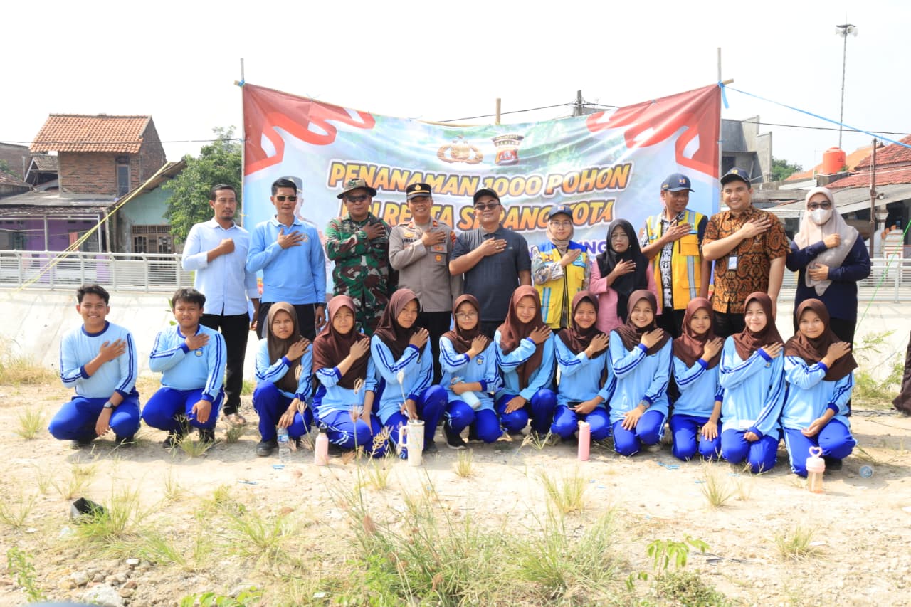 Kegiatan Penanaman 1000 Pohon Bersama Polresta Serang Kota Di Kecamatan Kasemen