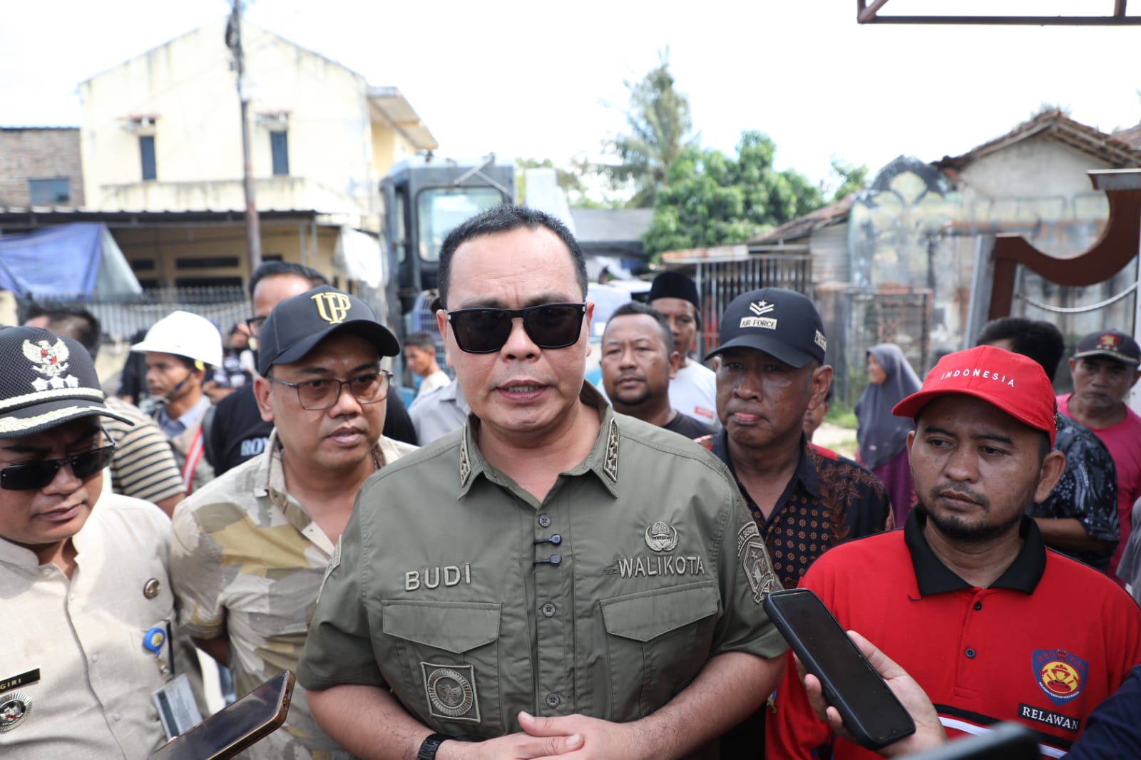 Wali Kota Serang Meninjau Pembangunan Drainase Dan Jalan Beton Di Kelurahan Terumbu Kecamatan Kasemen