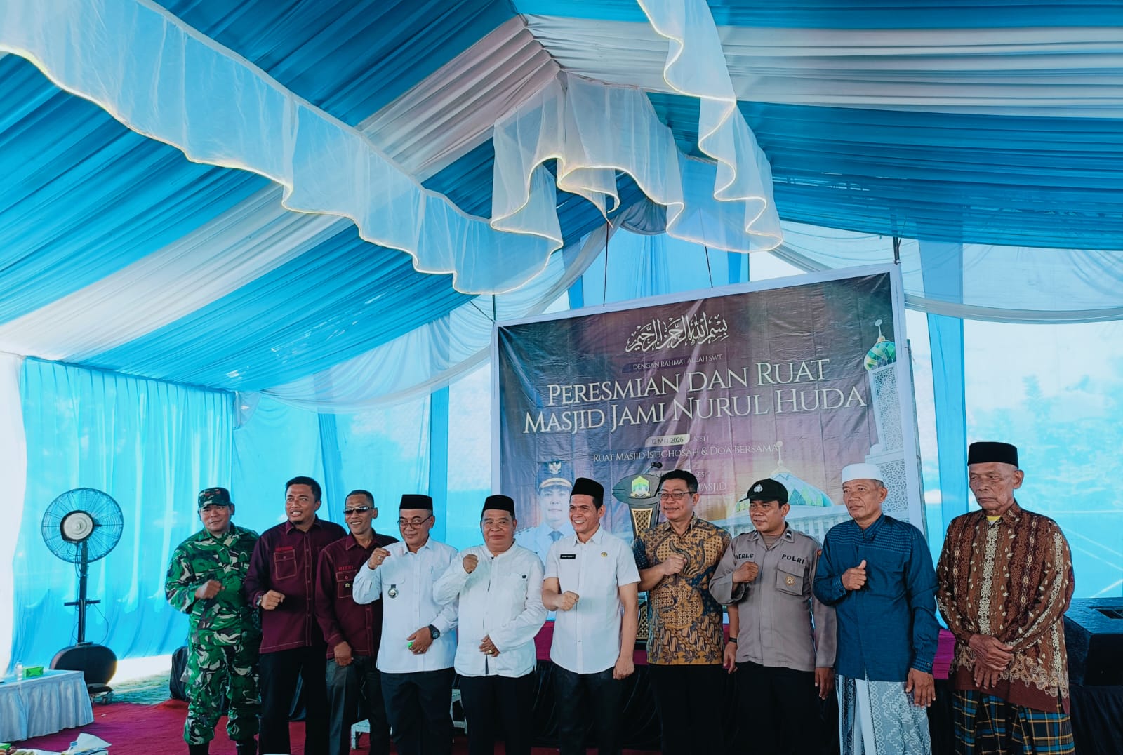 Peresmian Sekaligus Penandatangan Prasasti Di Masjid Jami Nurul Huda Kelurahan Bendung Kecamatan Kasemen