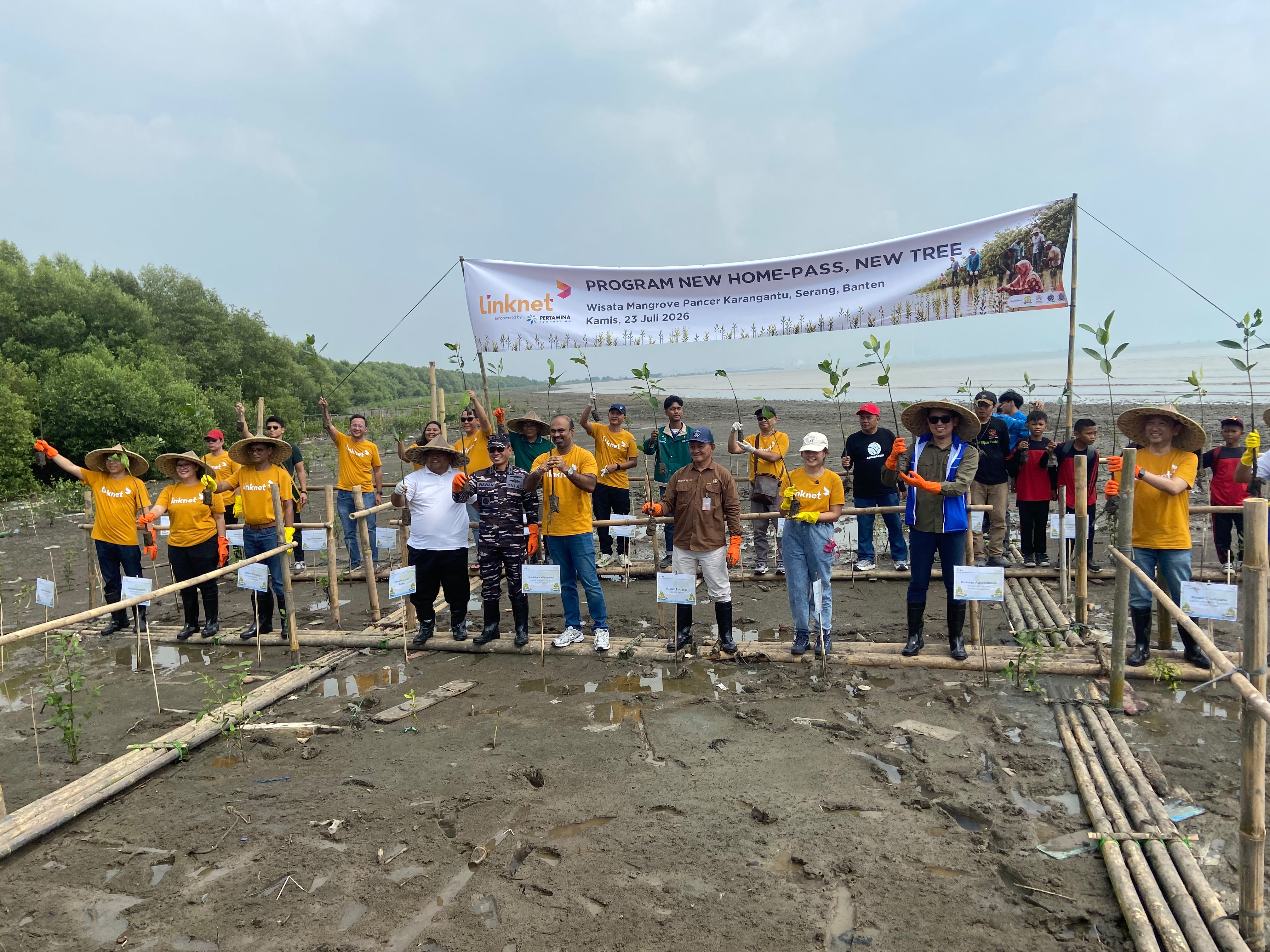 Launching Ceremonial Penanaman Mangrove Dalam Memperingati Hari Mangrove Dunia Tahun 2026 Bersama Wali Kota Serang