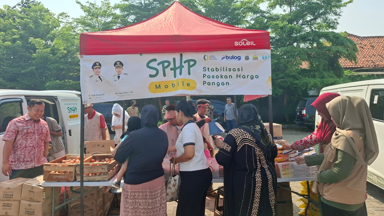 Kegiatan Gerakan Stabilitas Pasokan Harga Pangan (SPHP) Mobile Oleh Badan Pangan Nasional di Kecamatan Kasemen